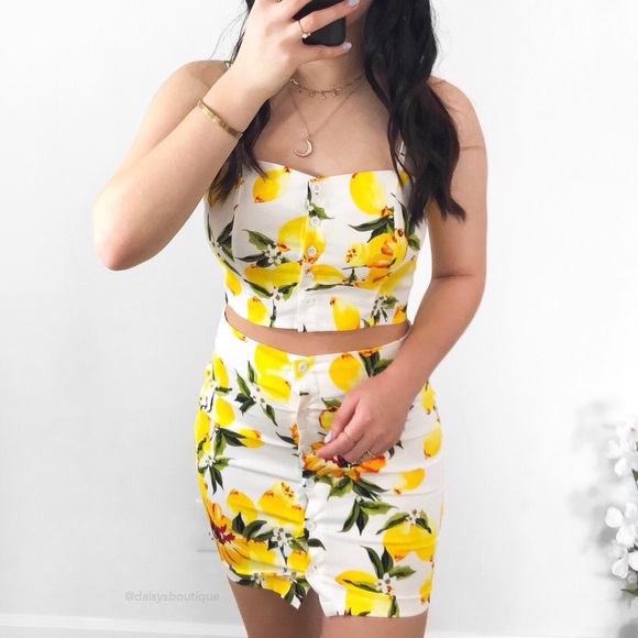 ❤️SALE❤️ Lemon two piece button up top skirt set - Picture 2 of 4